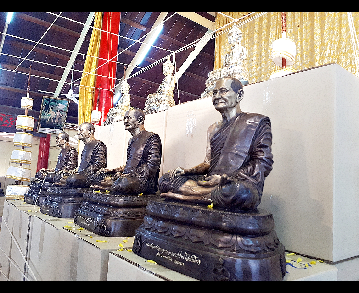 รูปหล่อ หลวงปู่ปาน วัดบางนมโค เนื้อโลหะ หน้าตัก9นิ้ว เข้าพิธีปลุกเสก โดย (หลวงพ่อเล็ก วัดท่าขนุน ลูกศิษย์หลวงพ่อฤาษีลิงดำ วัดท่าซุง) ปี 2561