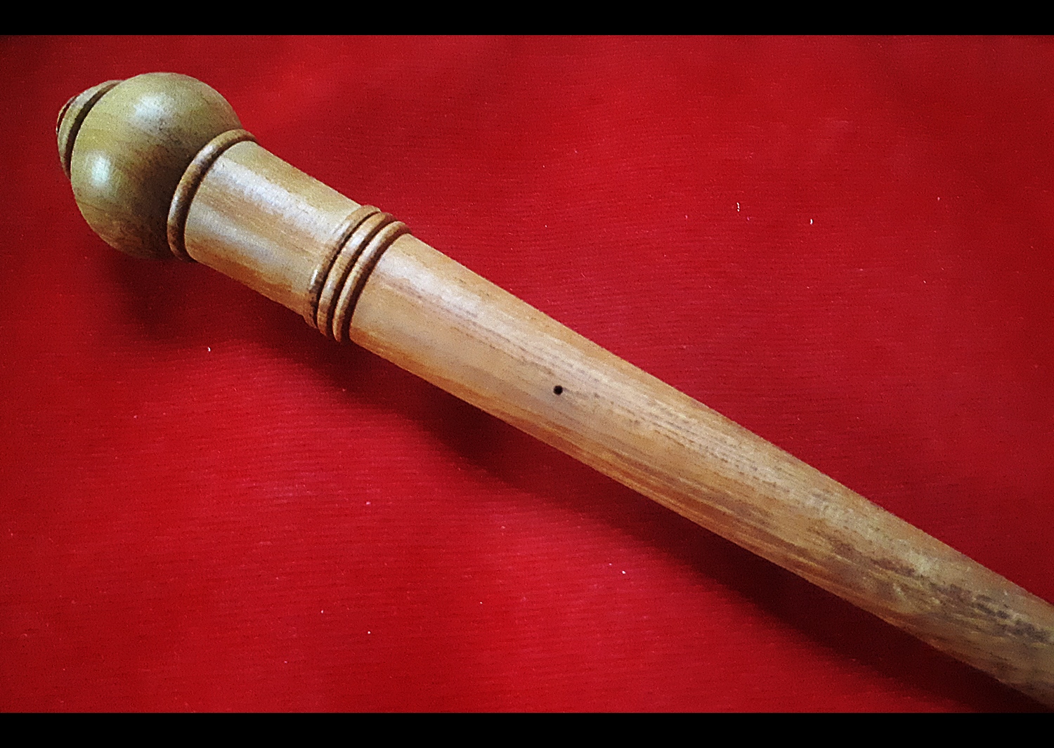 ไม้คฑา (ทำจากไม้ขนุนตายพราย) (ยาว9นิ้ว) ปี2562