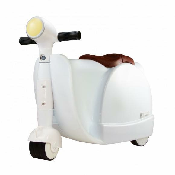 กระเป๋าเดินทางขับขี่ได้สำหรับเด็ก Skoot Children's Ride-On Suitcase (Clean White)