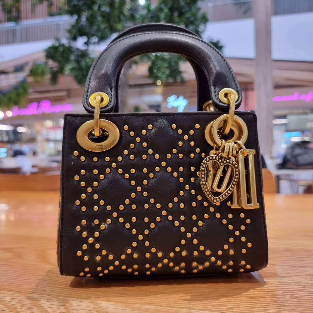 CD MINI LADY STUDDED BAG (แอดไลน์ก่อนสั่งซื้อ)