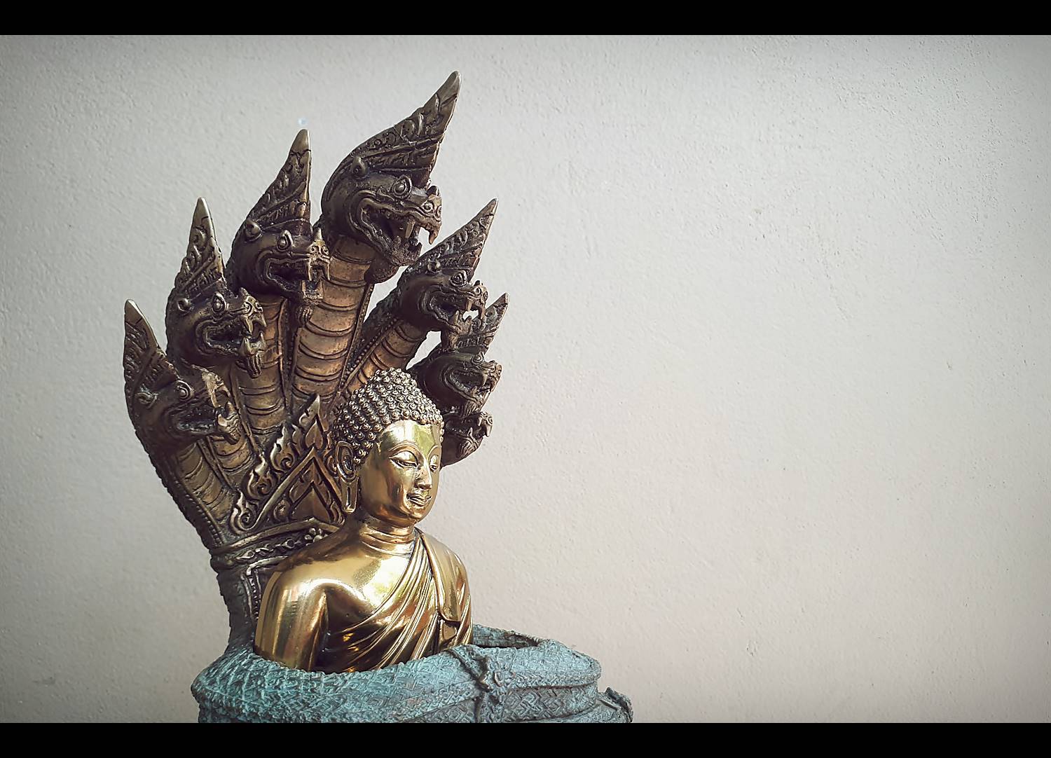 รูปหล่อ พระพุทธเจ้า ปางพระนาคปรก (พญานาค7หัว) เนื้อทองเหลือง ปี2562 (พระหน้าตัก5นิ้ว ฐาน7นิ้ว สูง8นิ้ว) #รับประกันแท้