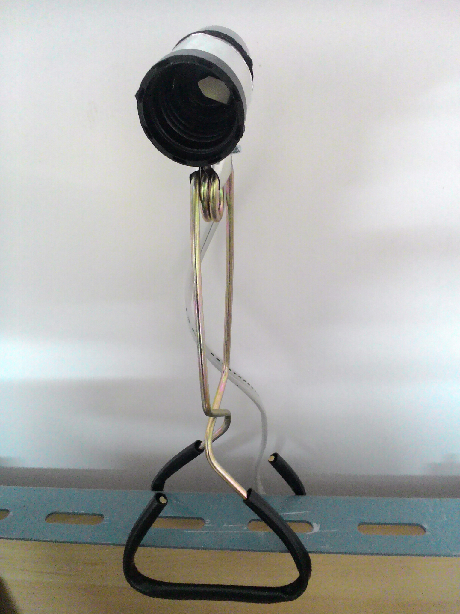 โคมใส่หลอดไฟแบบหนีบ