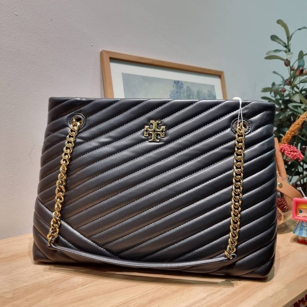 TORY BURCH KIRA CHEVRON TOTE (แอดไลน์ก่อนสั่งซื้อ)