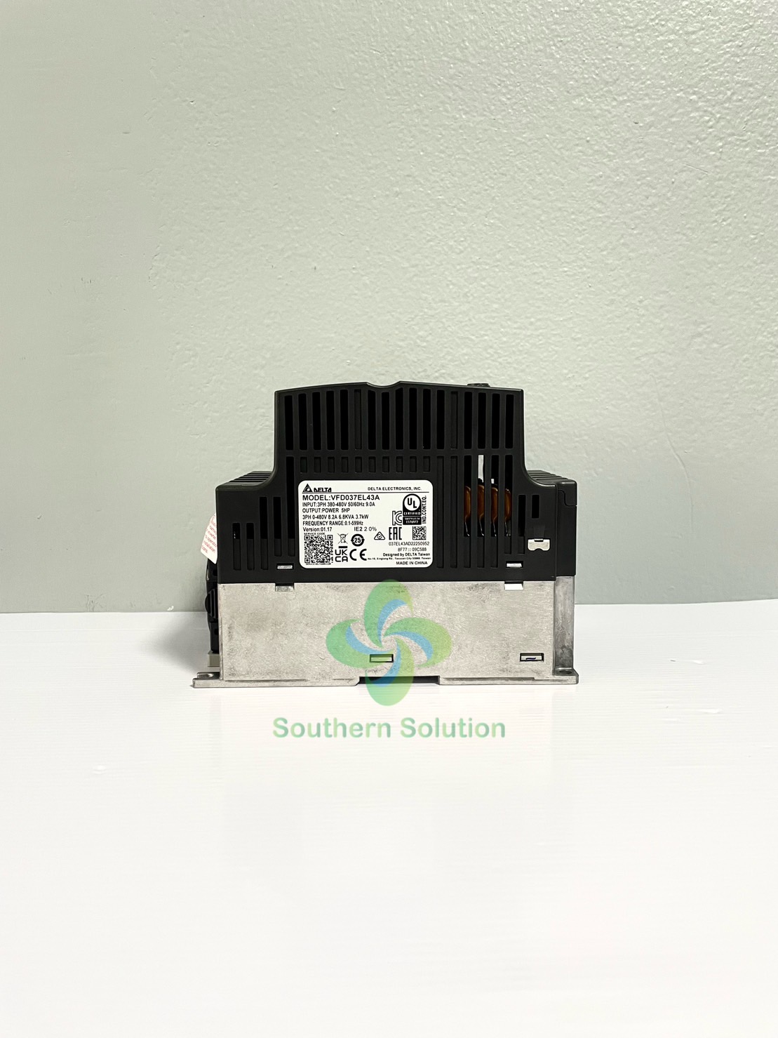 Delta Inverter VFD037EL43A 5HP 3.7kW Input 380V 3-Phase Output 380V 3-Phase