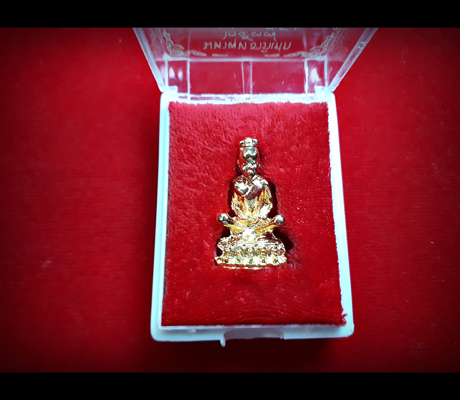 รูปหล่อ ลอยองค์เล็ก เซียนแปะโค้ว ท้อสัก ตลาดหัวตะเข้ ปี 2537