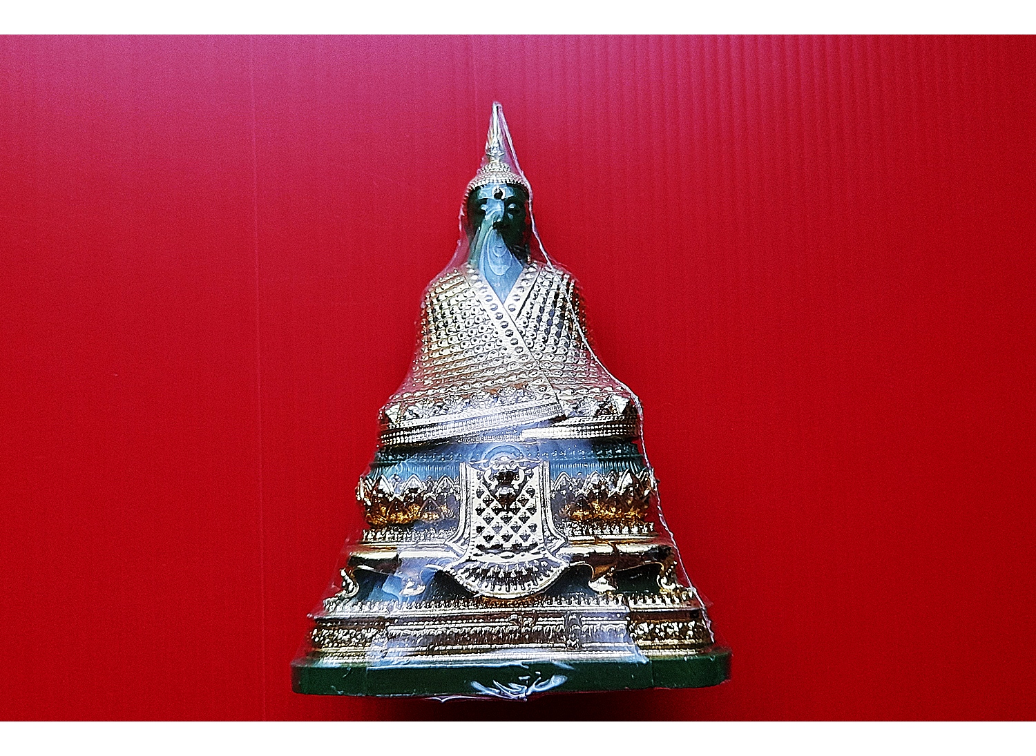 รูปหล่อ พระแก้วมรกต 3ฤดู (หน้าตัก2นิ้ว) เนื้อหยกผสมเรซิ่น ปิดทอง