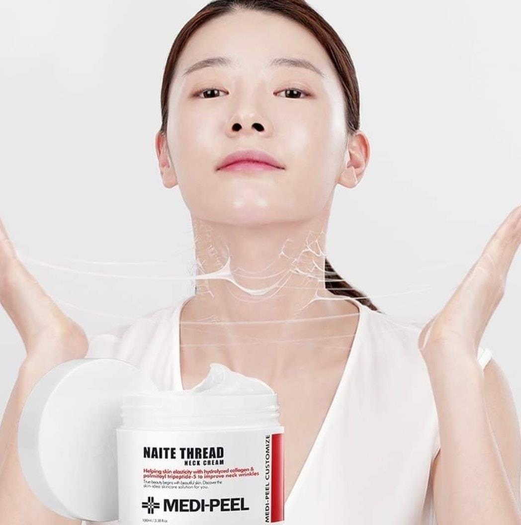 Medi-Peel Naite Thread Neck Cream 100mL เมดิพีล ครีมบำรุงผิวบริเวณลำคอและเนินอก อุดมด้วยไตรเปปไทด์ และคอลลาเจนโมเลกุลเล็ก บำรุงให้ผิวกระจ่างใส เติมเต็มร่องลึก พร้อมบำรุงให้ผิวกระขับ