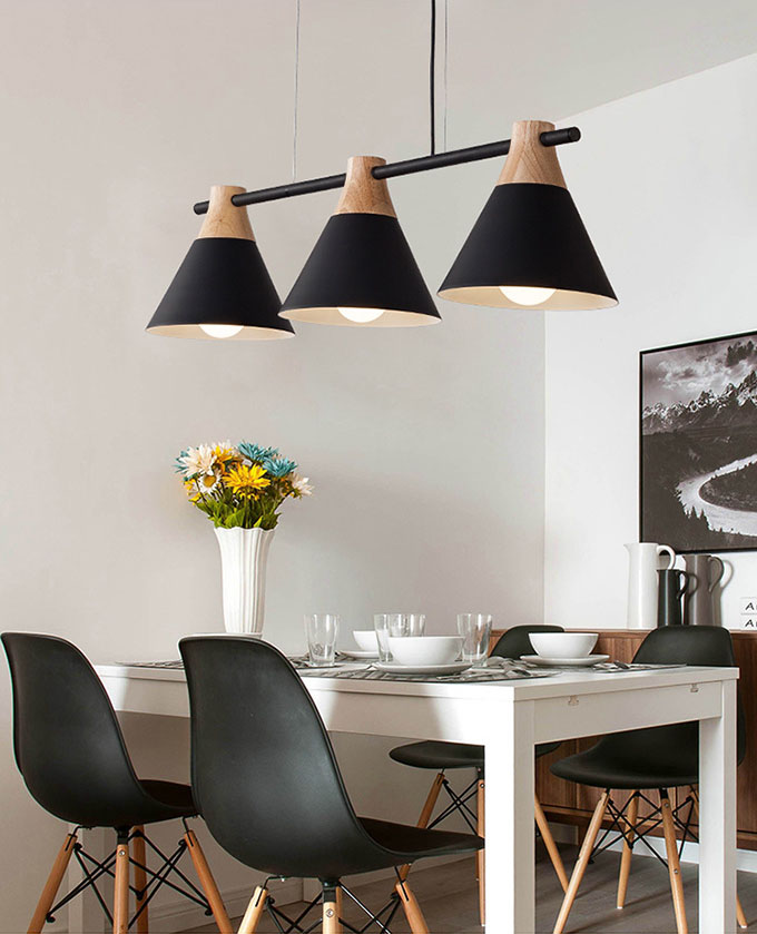 โคมไฟแขวนเพดานแบบ 3 ดวง สไตล์ Nordic โป๊ะโคมมีหัวไม้ 91x21cm [YL913]