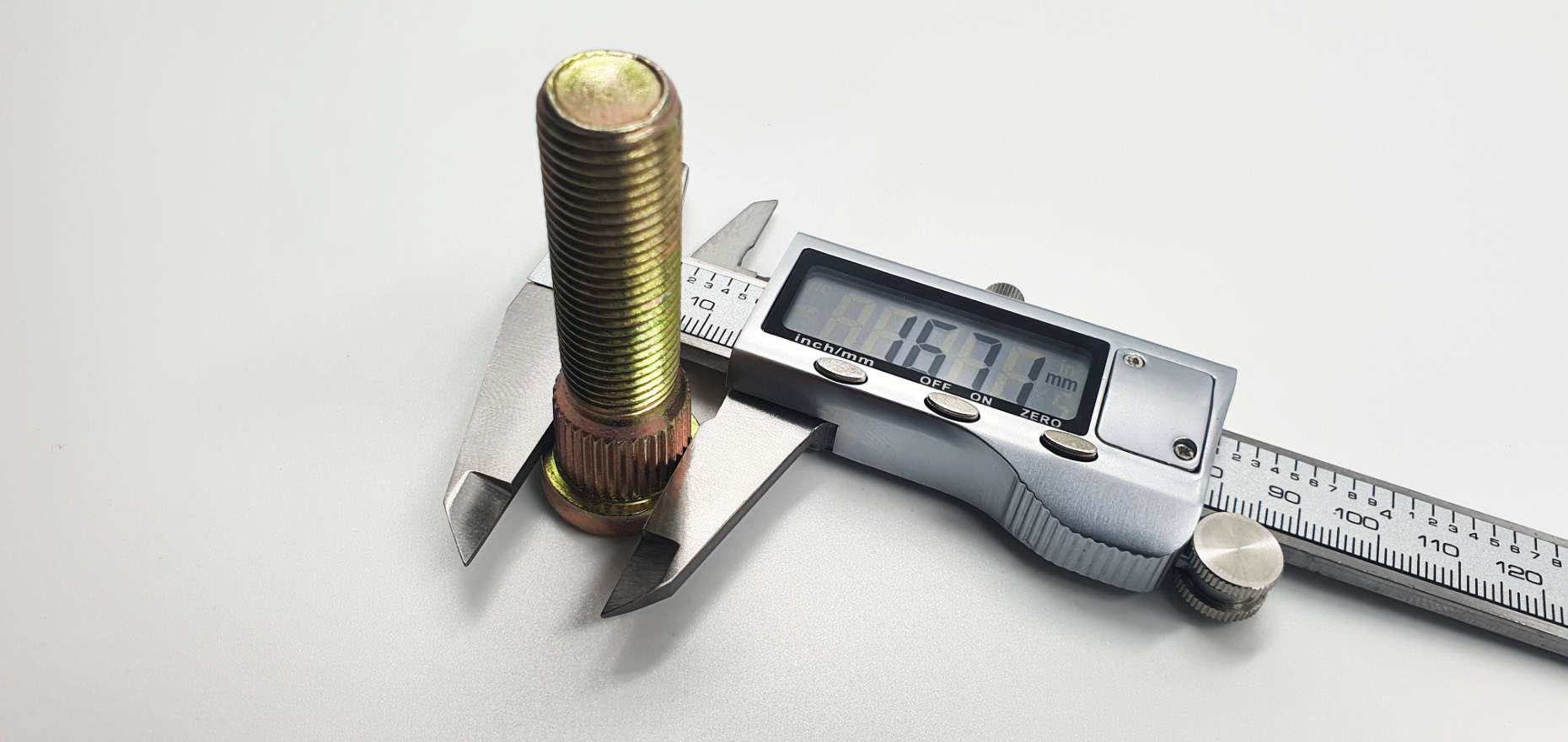 น็อตดุมล้อ เพลาลอย R หมุนขวาเข้า หมุนซ้ายออก (ราคาต่อ 1 ตัว) สินค้าใหม่จากโรงงาน