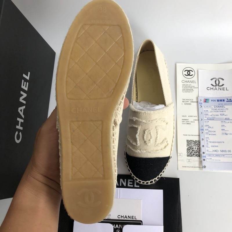 พร้อมส่ง รองเท้า cn flat espadrilles รุ่นสุดฮิต แบบคิมเบอร์ลี่ มีหลายสี สอบถามไซส์ได้ค่ะสต็อคของเปลี่ยนตลอด