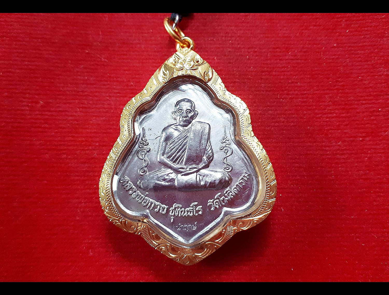 เหรียญ หลวงพ่อกวย หลังหนุมาน ตัวครู ยกธง ยกพลออกรบ รุ่นแรงครู ปี2560 เนื้อตะกั่ว(ตะกั่วรับพลังได้ดีรองจากทองคำ) พิธีนำฤกษ์ (เหรียญพิเศษ ชุดกรรมการ) - (เลี่ยมกันน้ำกรอบทองคำ) #รับประกันแท้ - หลวงพ่อกวย วัดโฆสิตาราม(วัดบ้านแค) จ.ชัยนาท)