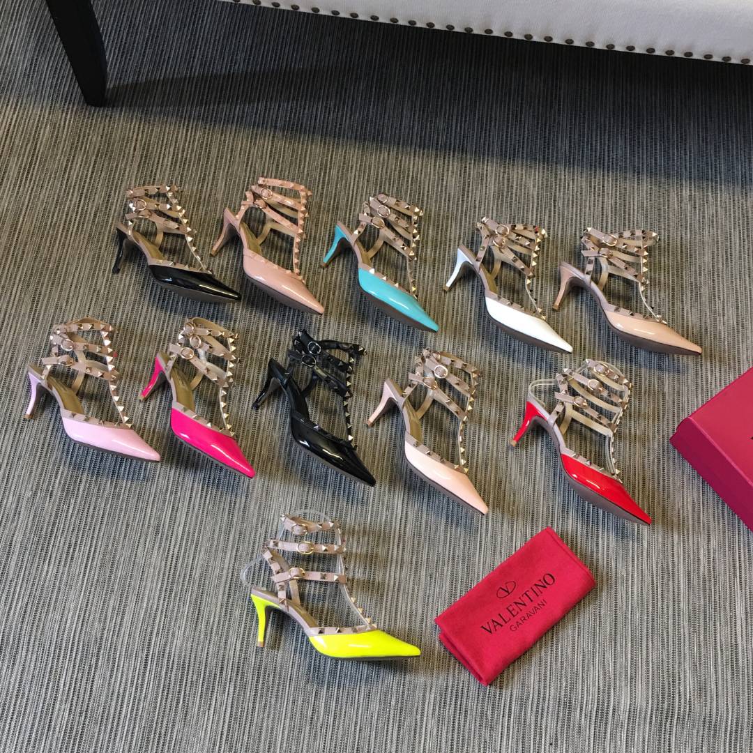 รองเท้า valen rockstud ankle strap หนังแท้ หนังด้าน size 34-42 พื้นยาง 2990 พื้นหนัง 3500