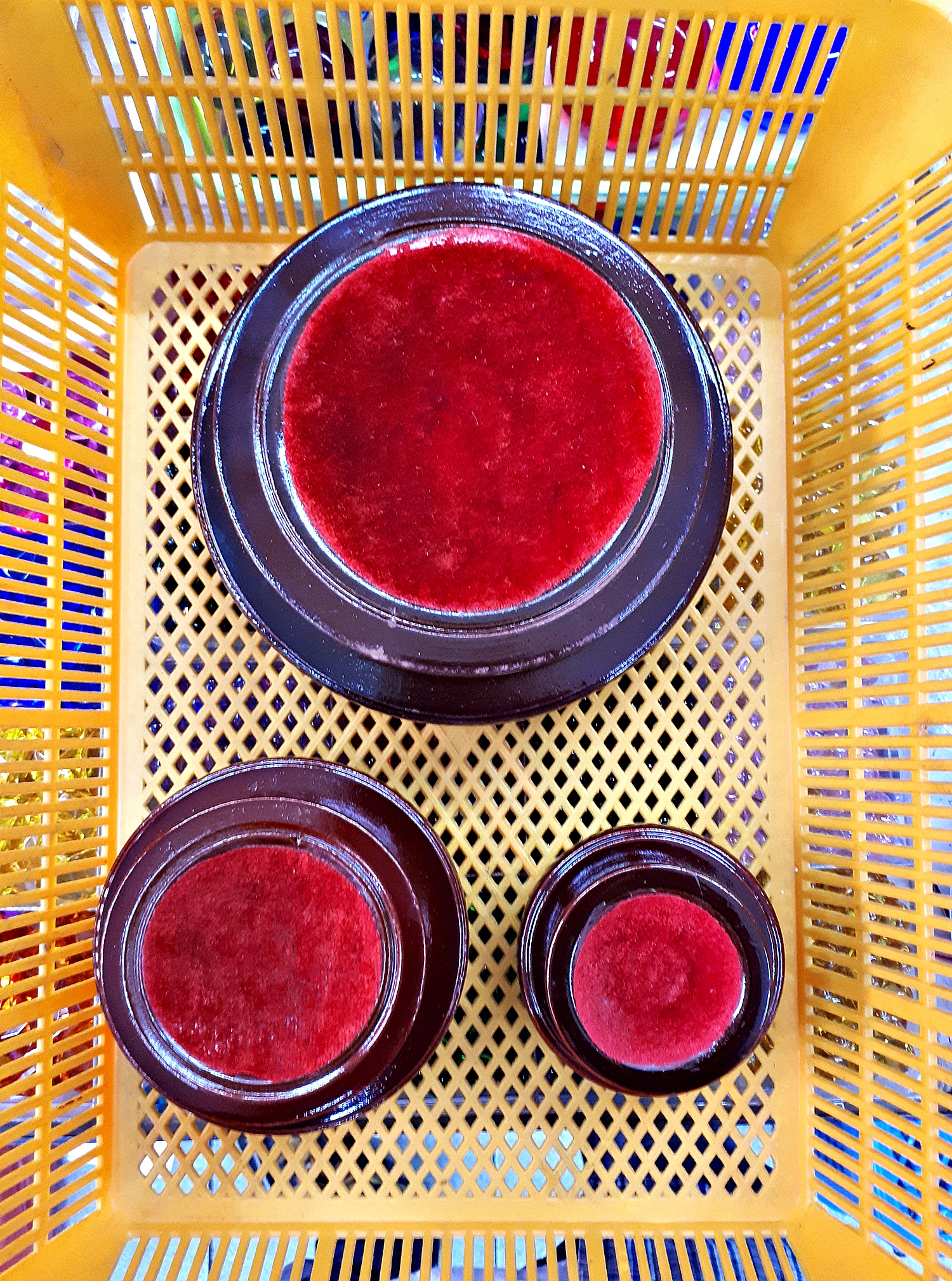 ลูกแก้ว ดวงแก้ว สีสรรค์ คละสี ขนาดต่างๆ 1นิ้ว / 1นิ้วครึ่ง / 2นิ้ว / 3นิ้ว / 4นิ้ว / 5นิ้ว / 6นิ้ว / 8นิ้ว สีเขียว สีชมพู่ สีฟ้า สีน้ำเงิน สีแดง สีดำ สีใส สีเหลือง สีส้ม สีม่วง