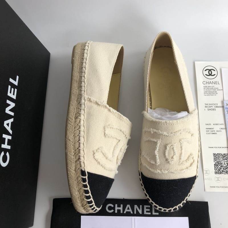 พร้อมส่ง รองเท้า cn flat espadrilles รุ่นสุดฮิต แบบคิมเบอร์ลี่ มีหลายสี สอบถามไซส์ได้ค่ะสต็อคของเปลี่ยนตลอด