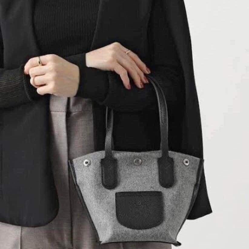 LongChamp Roseau Essential Shoppimg Bag XS (แอดไลน์ก่อนสั่งซื้อ)