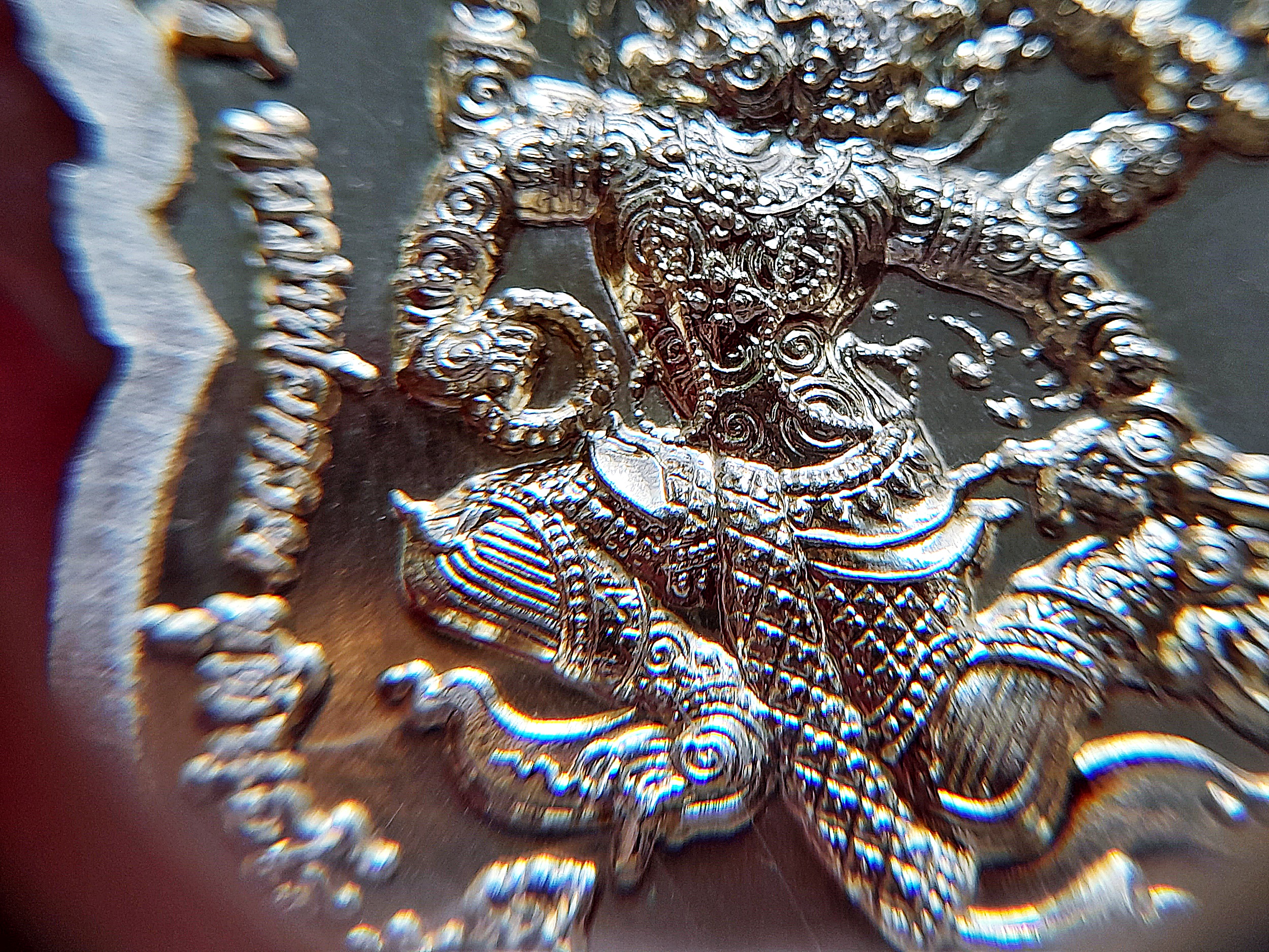 เหรียญ หลวงพ่อกวย (รุ่นแรก ทรงเสมา ฐานหน้า#พญาเสือโคร่ง(#มหาอำนาจ) หลัง พญา #หนุมาน4กร(#ครูแรง) (#ธงชัย #พระขรรค์ #จักร #ตรีศูล)) ปี2565 เนื้อทองลำอู่ (มวลสารชั้นครู ทองชนวนผสมทองคำ) #รับประกันแท้