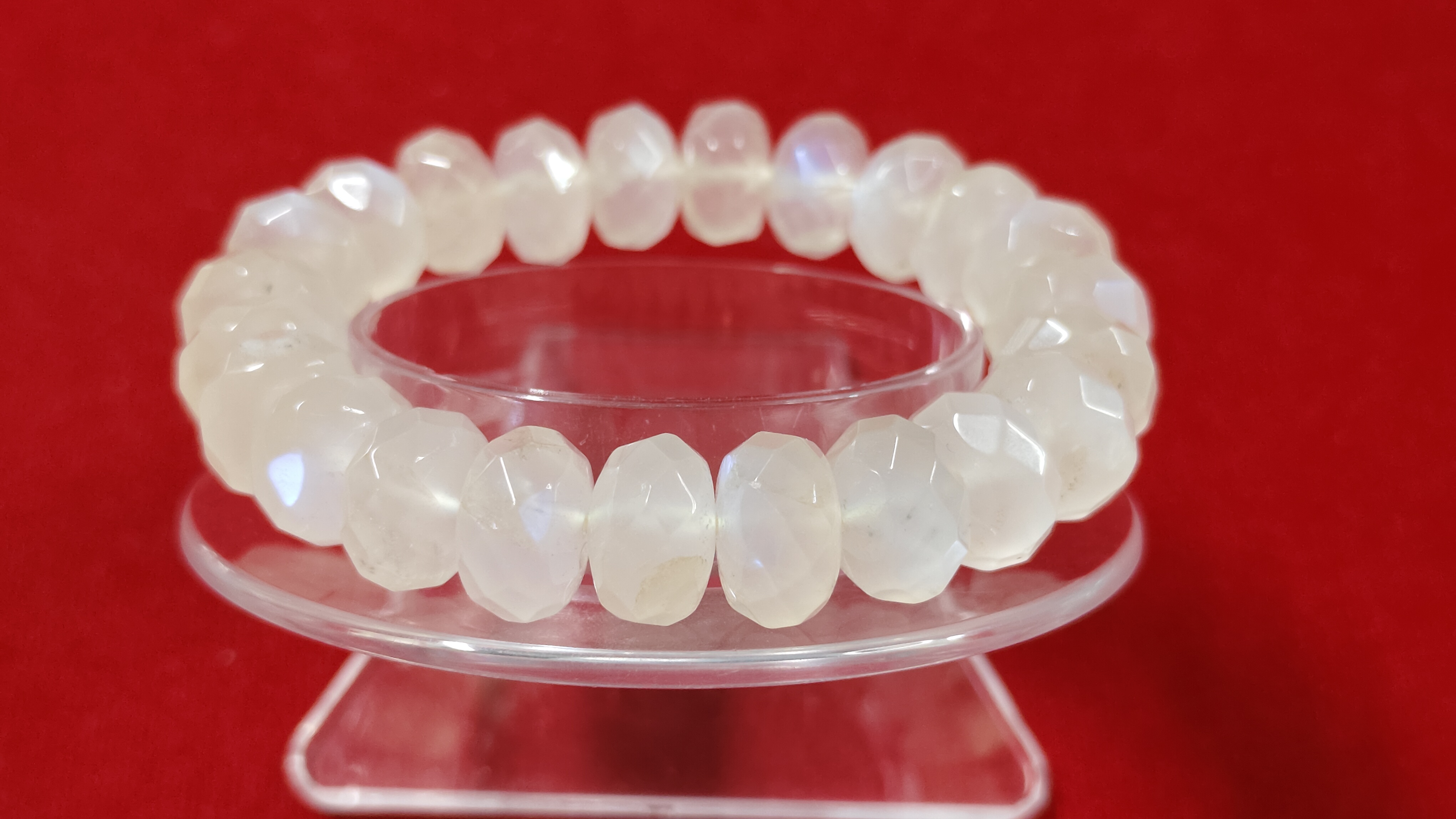 #ข้อมือหินมุกดาหารเจียเหลี่ยมรหัสbh-0048