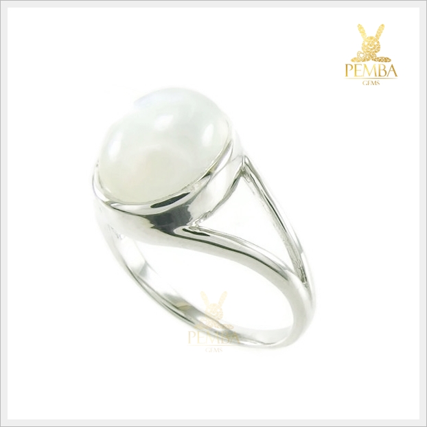 แหวนมูนสโตน แหวนมุกดาหารแท้ เรียบๆ หรู ดูมีสไตล์