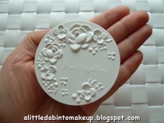 (#03 Natural Beige) Point Magic Pro Pressed Powder SPF50+ PA++++ แป้งปิดจุดบกพร่องที่การันตีด้วยรางวัลที่ 1 Cosme Japan 2011 แป้งที่สาวๆญี่ปุ่นบอกว่าปกปิดรูขุมขุนและรอยใต้ตาและรอยต่างๆได้เนียนกริบ สวยติดทนนาน เนียนใสทั้งวัน พร้อมกันแดดอย่างเต็มประสิทธิภาพ