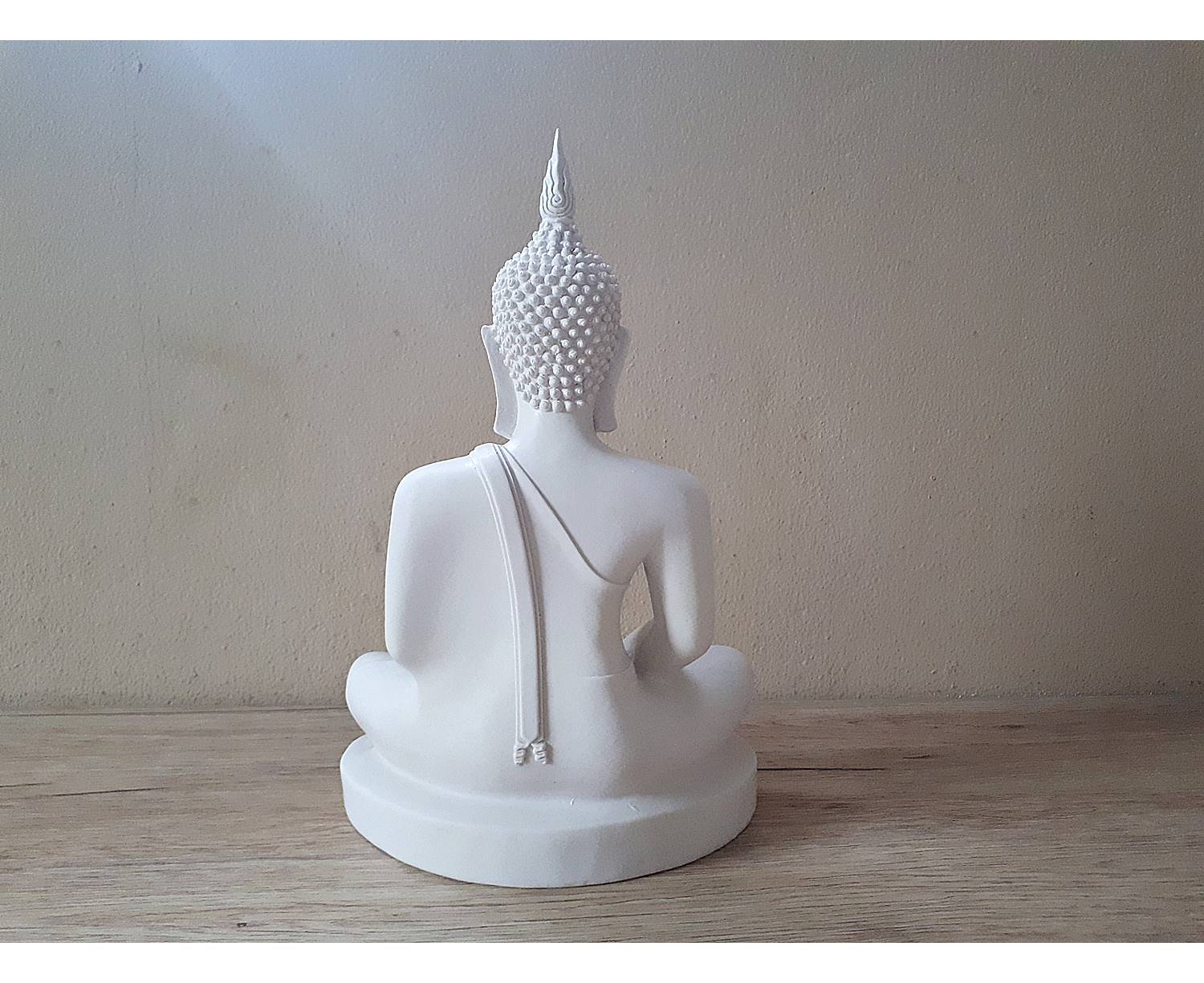 รูปหล่อ พระพุทธรูป เชียงแสนสุโขทัย ปางสมาธิ ปางมารวิชัย เนื้อเรซิ่น สีขาวงา - (หน้าตัก9นิ้ว สูง13.5นิ้ว ลึก5นิ้ว)