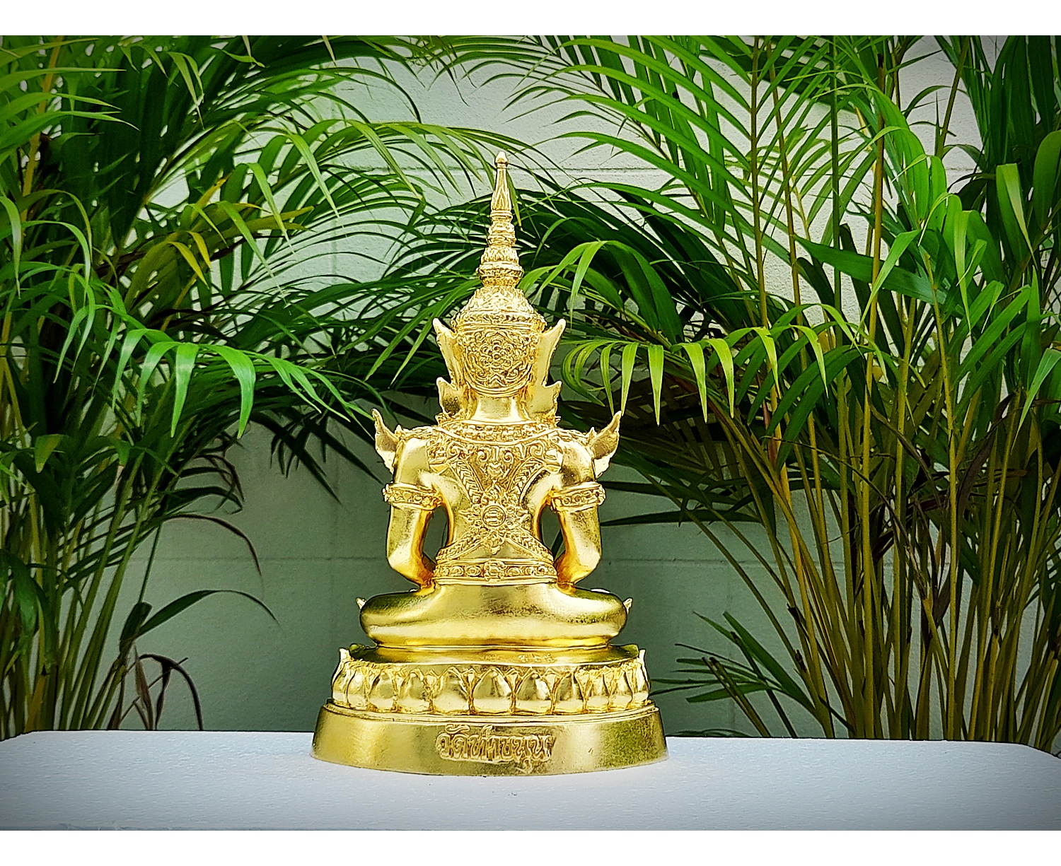 รูปหล่อ สมเด็จองค์ปฐม (พระพุทธรูป หลวงพ่อทองคำ ปางพระแก้วมรกต ทรงเครื่องพระจักรพรรดิ) (ขนาดพระบูชา หน้าตัก5นิ้ว) เนื้อโลหะทองเหลือง ปิดทองแท้ ปี2562 #รับประกันแท้ - หลวงพ่อเล็ก วัดท่าขนุน