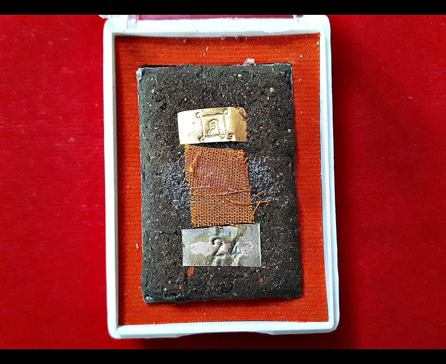 ล็อกเกต หลวงพ่อกวย วัดโฆสิตาราม อุ้มบาตร ปี2559 รุ่น บารมีมหาทาน ๕๙ ศิษย์สร้างถวายบูชาพระคุณ (ชุดกรรมการ อุดมวลสาร แผ่นทอง แผ่นเงิน ตอกเลขตอกโค๊ด) #รับประกันแท้