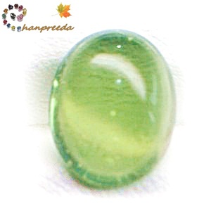 Natural Peridot พลอยเพอริดอท รูปไข่หลังเบี้ย หนัก 4.88 กะรัต สีเขียวตองอ่อน สีหวานสวย มองตาเปล่ามีตำหนิ มีฟองจุดเล็กๆในเม็ดพลอย แต่ไม่น่าเกลียด