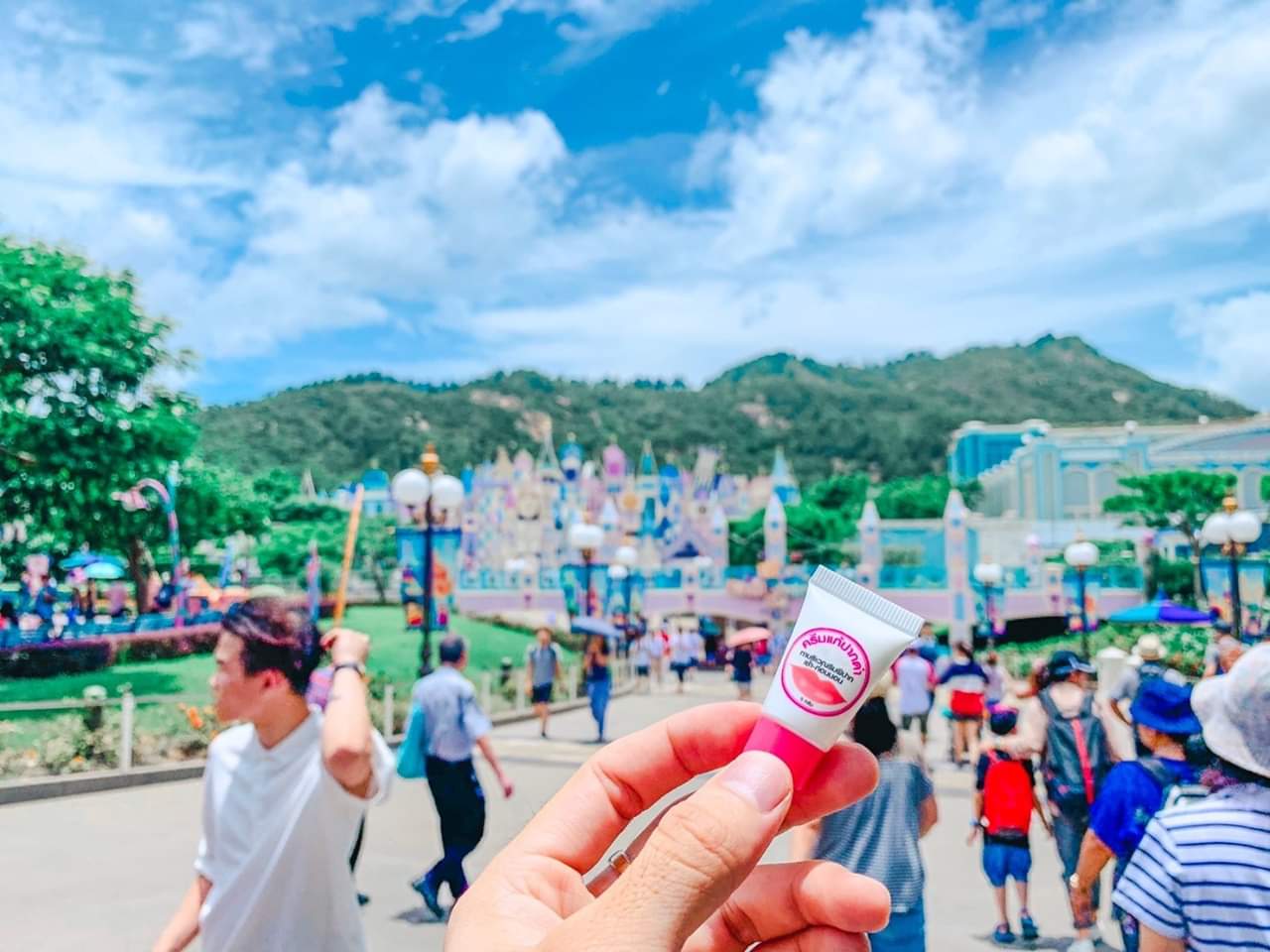 ครีมแก้ปากดำ คลินิค ลิปแก้ปากดำ