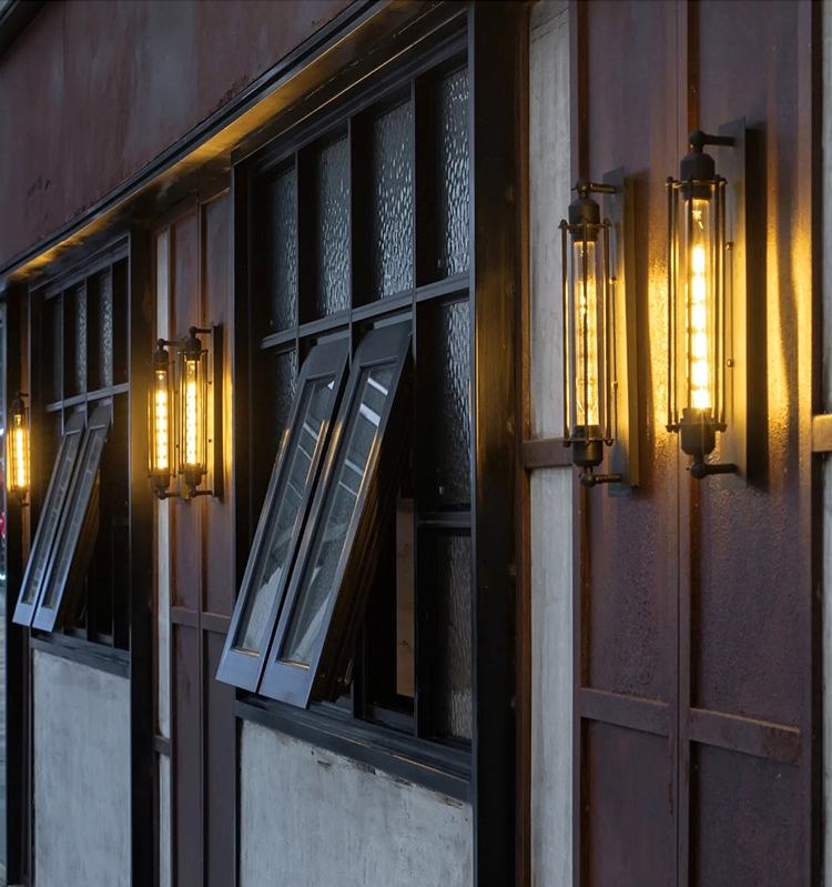 โคมไฟติดผนังภายในเหล็กสีดำสไตล์ Loft ทรงยาวพร้อมหลอด LED T300 [BK1016-W-1L]