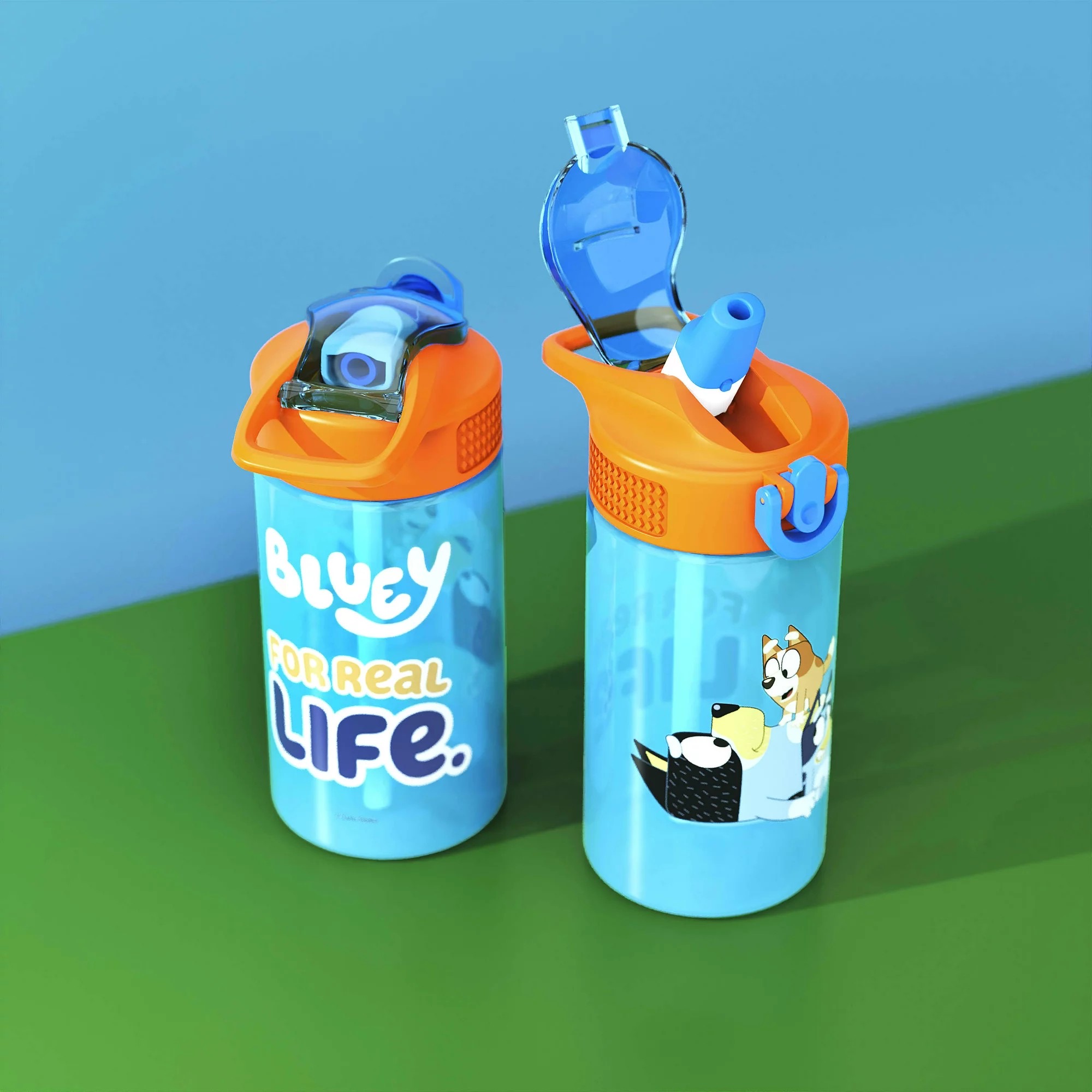 กระติกน้ำพร้อมหลอดดื่มสำหรับเด็ก Zak! Bluey 16 Oz. Reusable Water Bottle with Straw