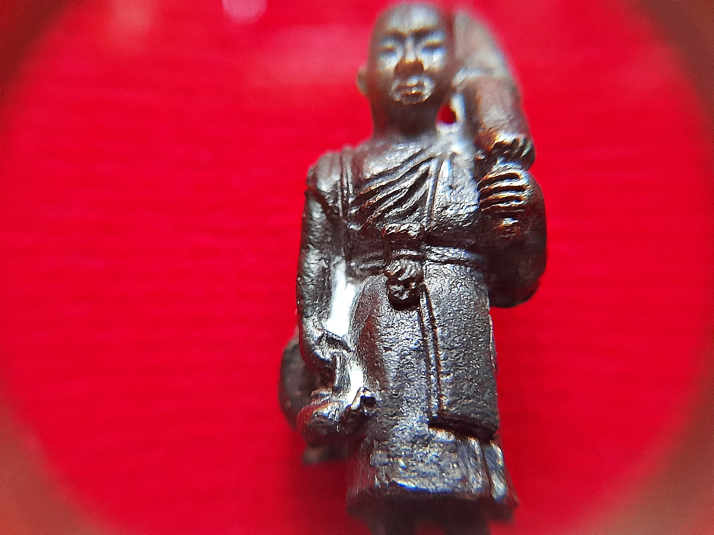 รูปหล่อ หลวงพ่อยงยุทธ ปางธุดงค์ รุ่น2 (ขนาดห้อยคอ) ปี2541 #รับประกันแท้และทัน - หลวงพ่อยงยุทธ วัดเขาไม้แดง จ.ชลบุรี