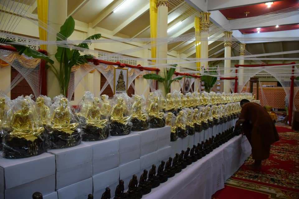 เซียนแปะโรงสี วัดศาลเจ้า รุ่นเศรษฐีสมปรารถนา ขนาดบูชา 9นิ้ว ฐานมังกร เนื้อโลหะรมดำ