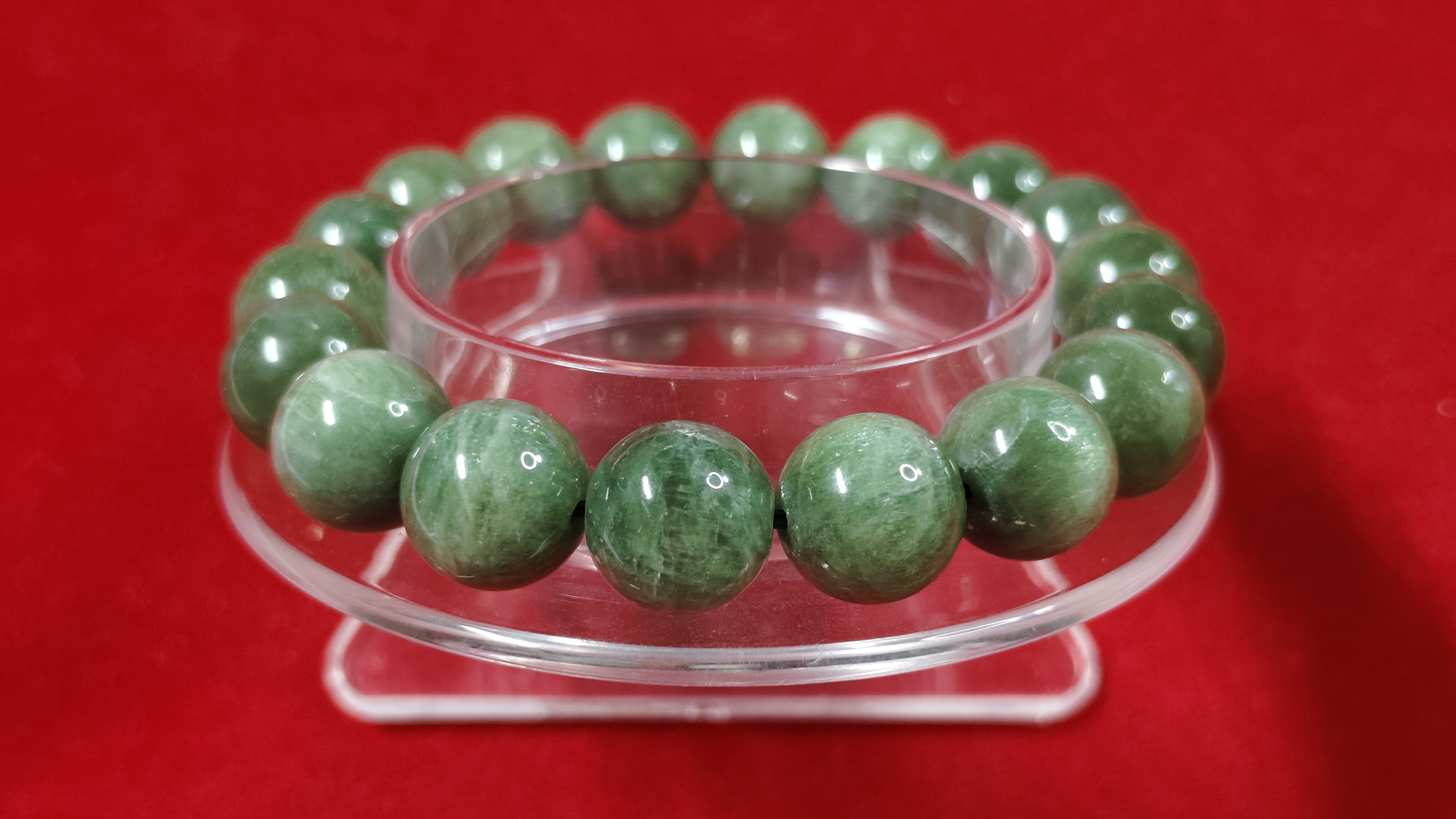 #ข้อมือหินการ์เนตเขียว รหัสbh-0053