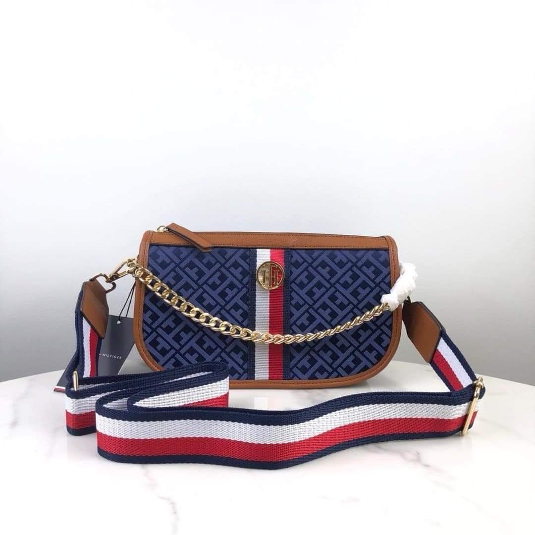 TOMMY HILFIGER (แอดไลน์ก่อนสั่งซื้อ)