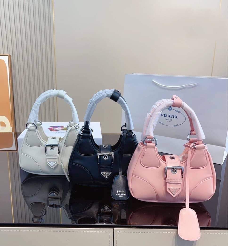 PRADA RE-NYLON AND LEATHER MOON PADDED BAG (แอดไลน์ก่อนสั่งซื้อ)