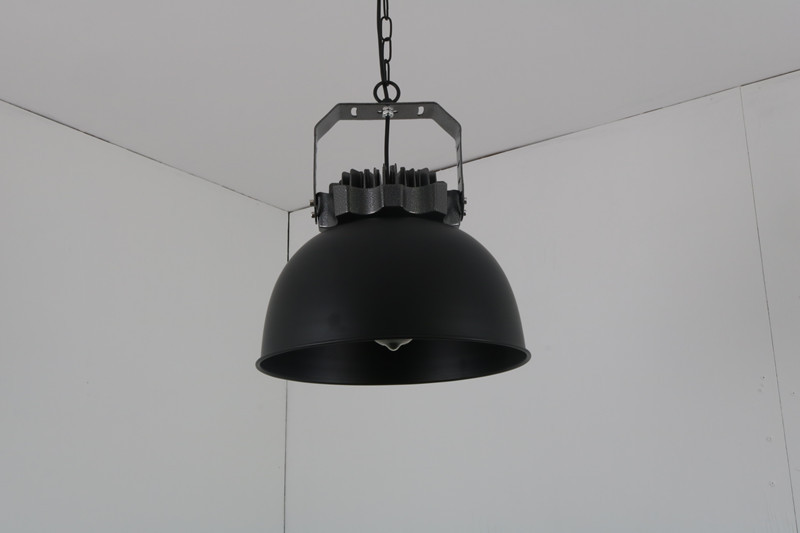 โคมไฟแขวนเพดานหัวเดี่ยวสีดำล้วนสไตล์ลอฟท์ American กว้าง 32cm [BK813]