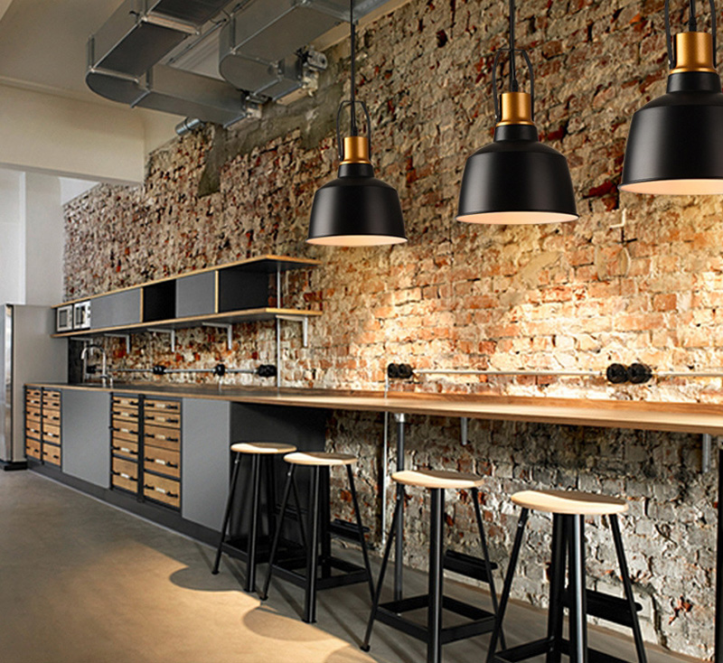 โคมไฟแขวนเพดานสไตล์ลอฟท์อเมริกันโป๊ะสีดำหัวสีทอง [SY65228]