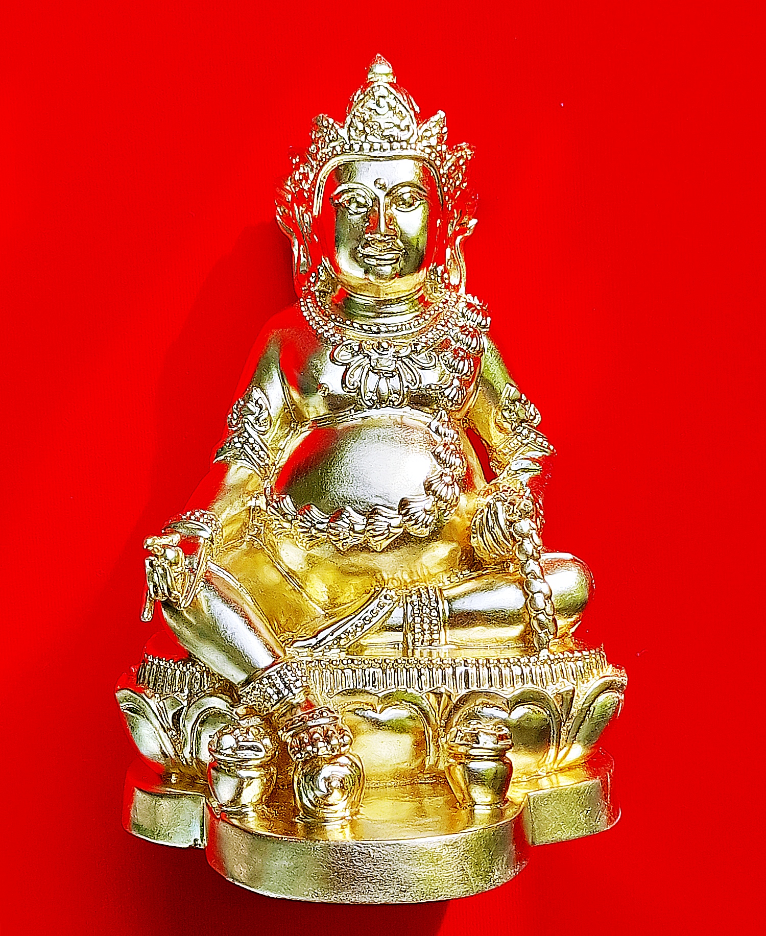 รูปหล่อ ท้าวเวสสุวรรณ ปาง ไฉ่ซิงเอี๊ย(ธนบดี) นั่งรับทรัพย์ เนื้อทองเหลือง ปิดทองแท้(ปิดทองก่อนปลุกเสก) ปี2564 - (เทพเจ้าแห่งโชคลาภ ความมั่งคั่ง) (ขนาดตั้งบูชา หน้าตัก4นิ้ว ฐาน4นิ้วครึ่ง สูง6นิ้ว) #พิธีนี้ไฉ่ซิงเอี๊ยท่านมาสงเคราะห์ปลุกเสกเอง