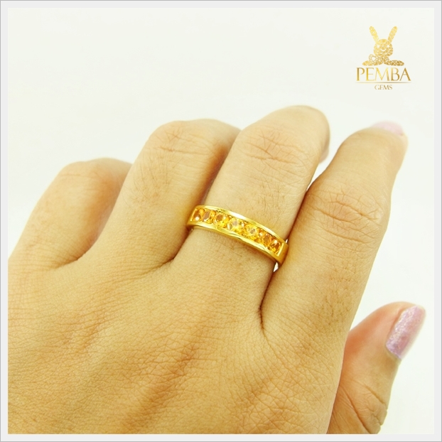 แหวนบุษราคัมแถว เรียบๆ แต่มีสไตล์ (สามารถสั่งทำได้ค่ะ)