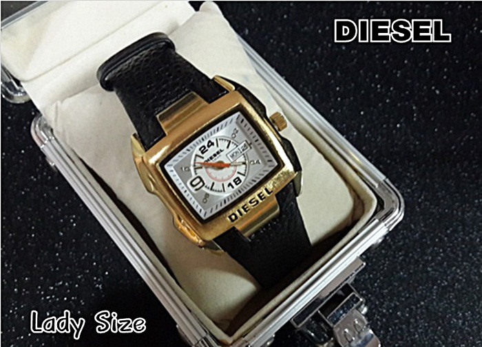 นาฬิกา แฟชั่น Diesel สีทอง สายหนังสีดำ หน้าปัดสีดำ