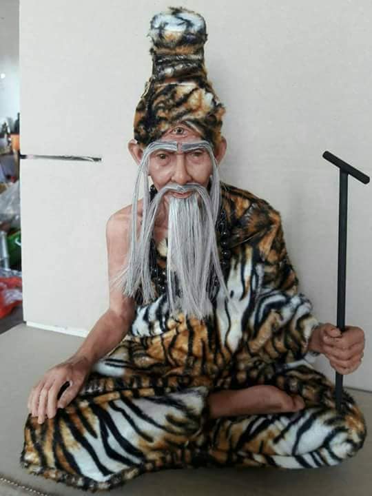 รูปหล่อ รวมแบบต่างๆ พ่อปู่ฤาษี เนื้อเรซิ่น (หน้าตัก9นิ้ว สูง14นิ้ว)