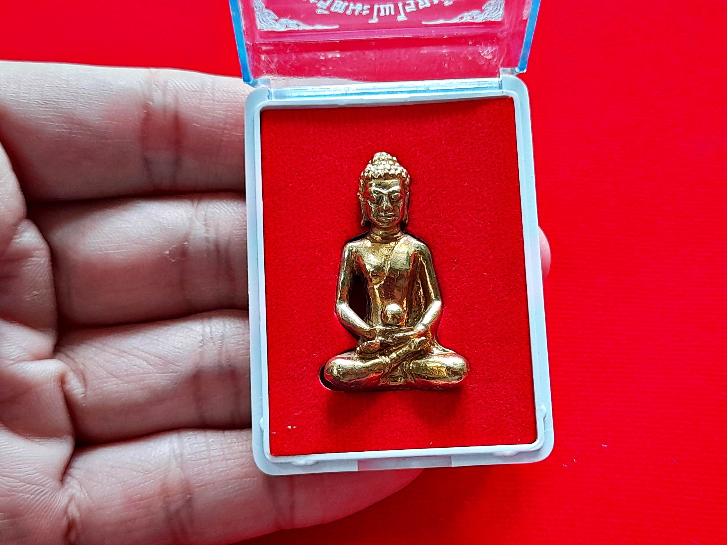 พระพุทธรัตนะไพโรจน์ ศิริทรัพย์ (ปลุกเสกพิธีสมโภชน์ ปลุกเสก พระพิชัยสงคราม) (ผสมชนวนทองคำ เงินมหาสะท้อน และ ไพลดำ) ปี2565 #รับประกันแท้