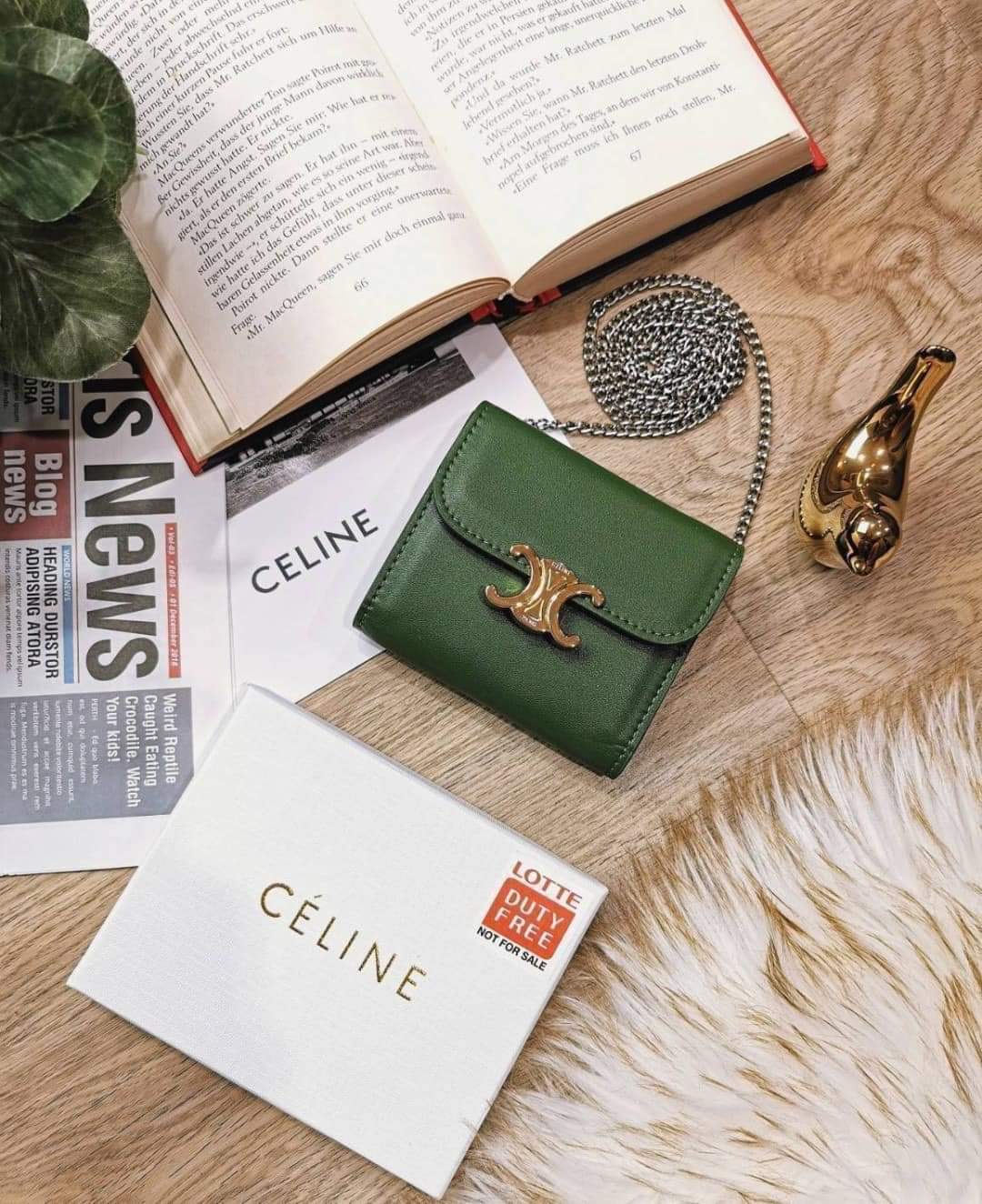 CELINE SHORT WALLET (แอดไลน์ก่อนสั่งซื้อ)