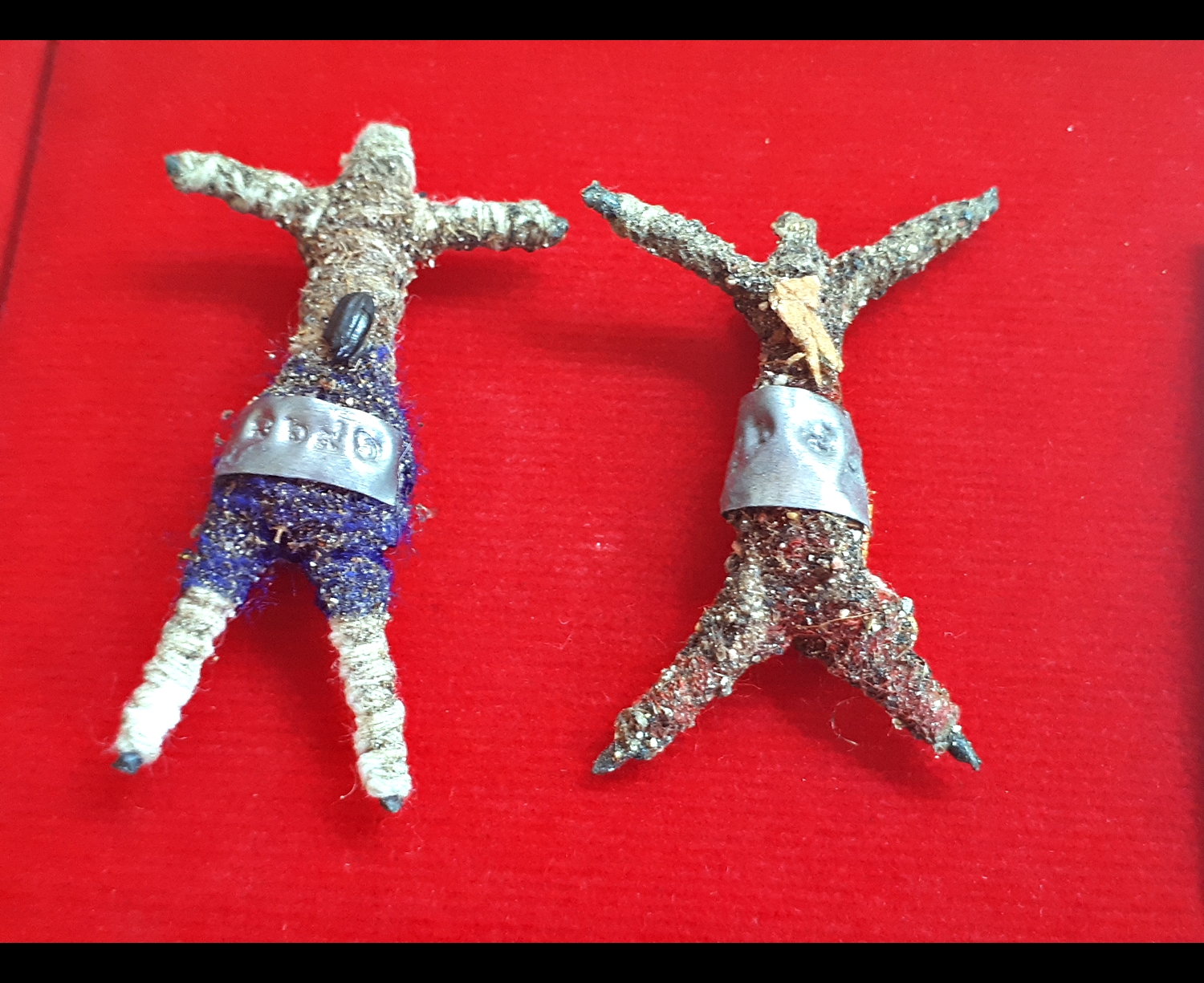 หุ่นพยนต์ (สีแดง สีน้ำเงิน) รุ่น 2 (รุ่นสร้างโบสถ์) ปี 2560 หลวงพ่อหนุน วัดพุทธโมกข์