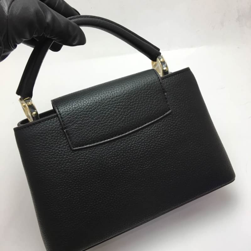 กระเป๋า l capucines bb 11 นิ้ว พร้อมสายสะพายยาว มีหลายสี