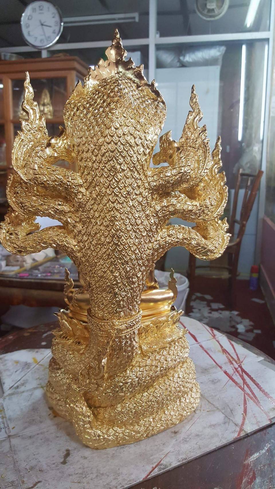 รูปหล่อ สมเด็จองค์ปฐม ทรงเครื่องจักพรรดิ์ ปางพระนาคปรก เนื้อทองเหลือง ปิดทองคำแท้ (หน้าตัก5นิ้ว ฐาน8นิ้ว สูง15นิ้ว) ปี2560 #รับประกันแท้
