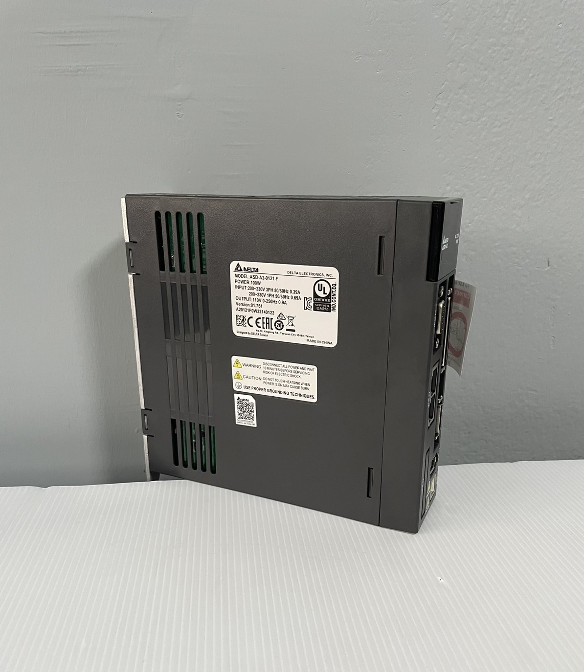 Delta AC Servo Drive ASDA-A2 Series Model:ASD-A2-0121-F 100W 220V 1-phase / 3-phase