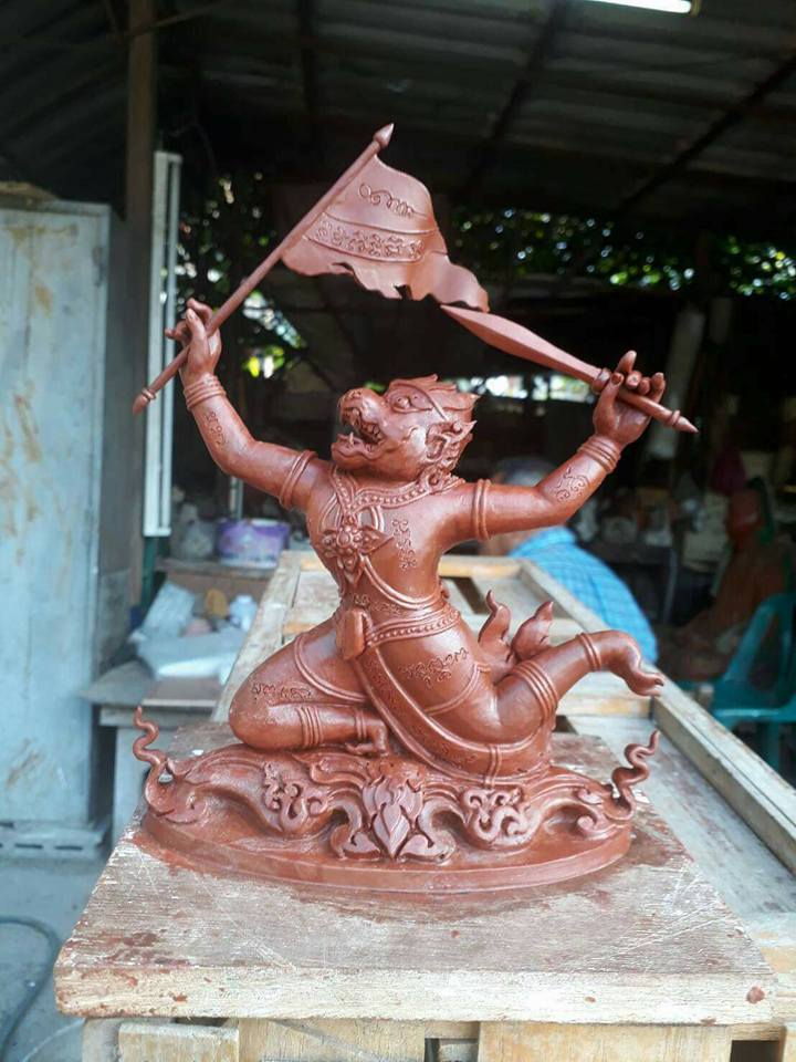 รูปหล่อหนุมานยกพล หลวงพ่อกวย วัดโฆสิตาราม(วัดบ้านแค) ขนาดบูชาใหญ่ เนื้อโลหะ ปี2561