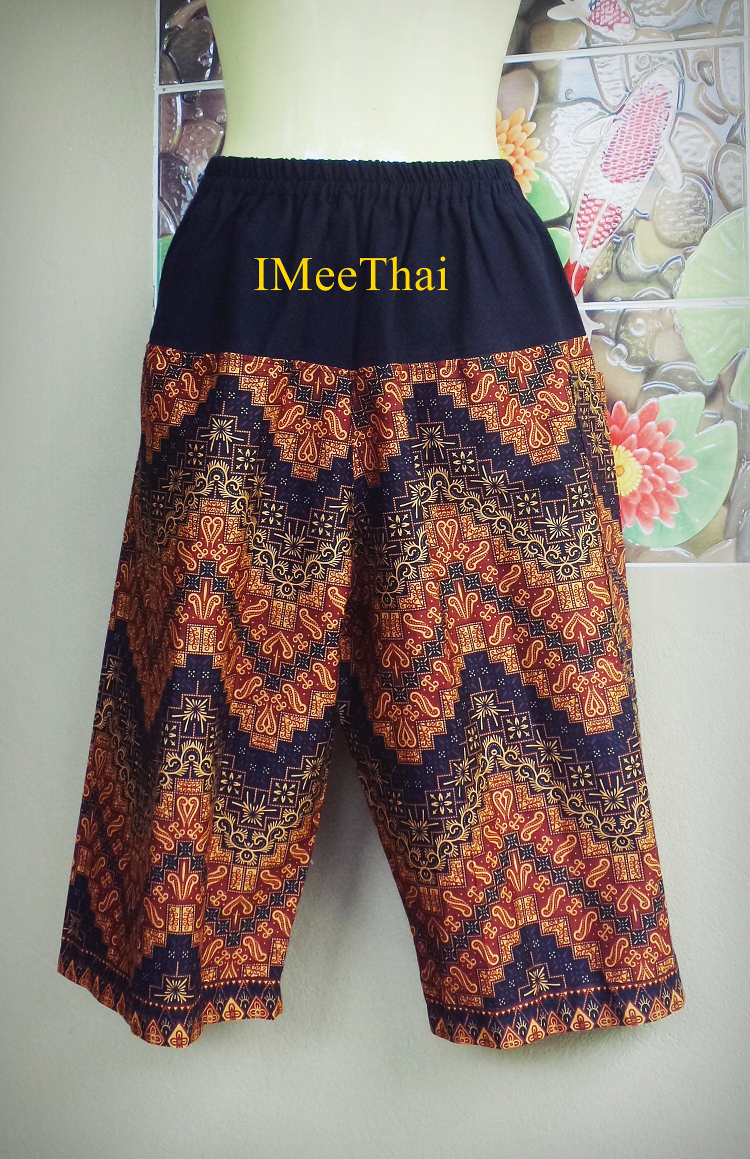 กางเกง 3 ส่วน ลายไทย สีน้ำตาลดำ