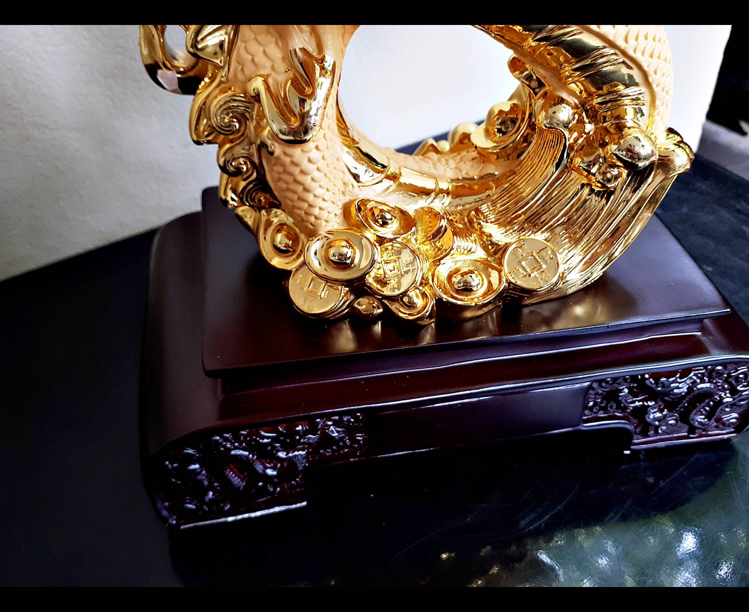 รูปหล่อ รูปปั้น มังกร ขดตัวเลข8 อินฟินิตี้ เนื้อเรซิ่น ชุบทอง (ขนาด10-11นิ้ว)